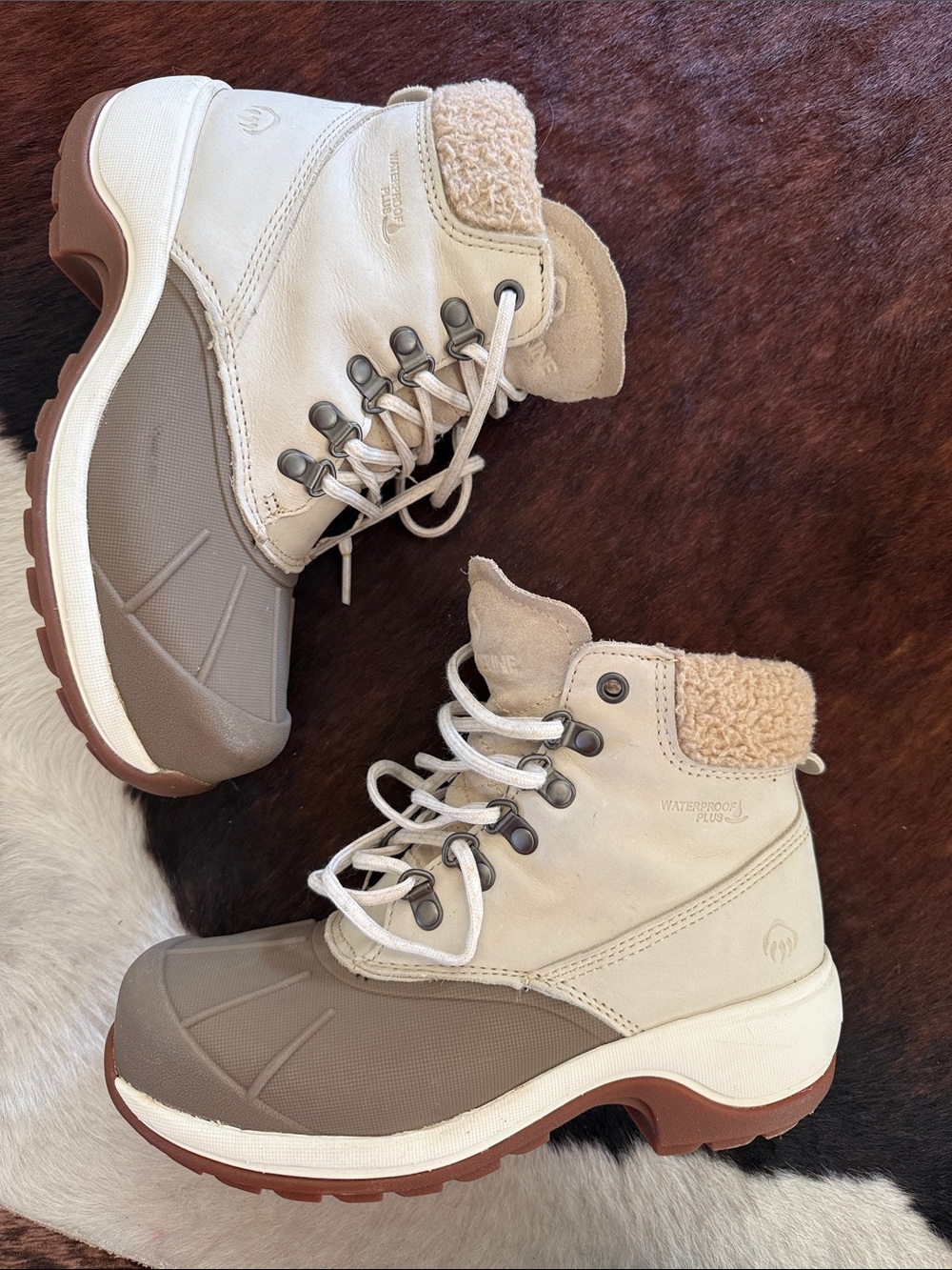 Wolverine Beige and Brown Women's Winter Boots